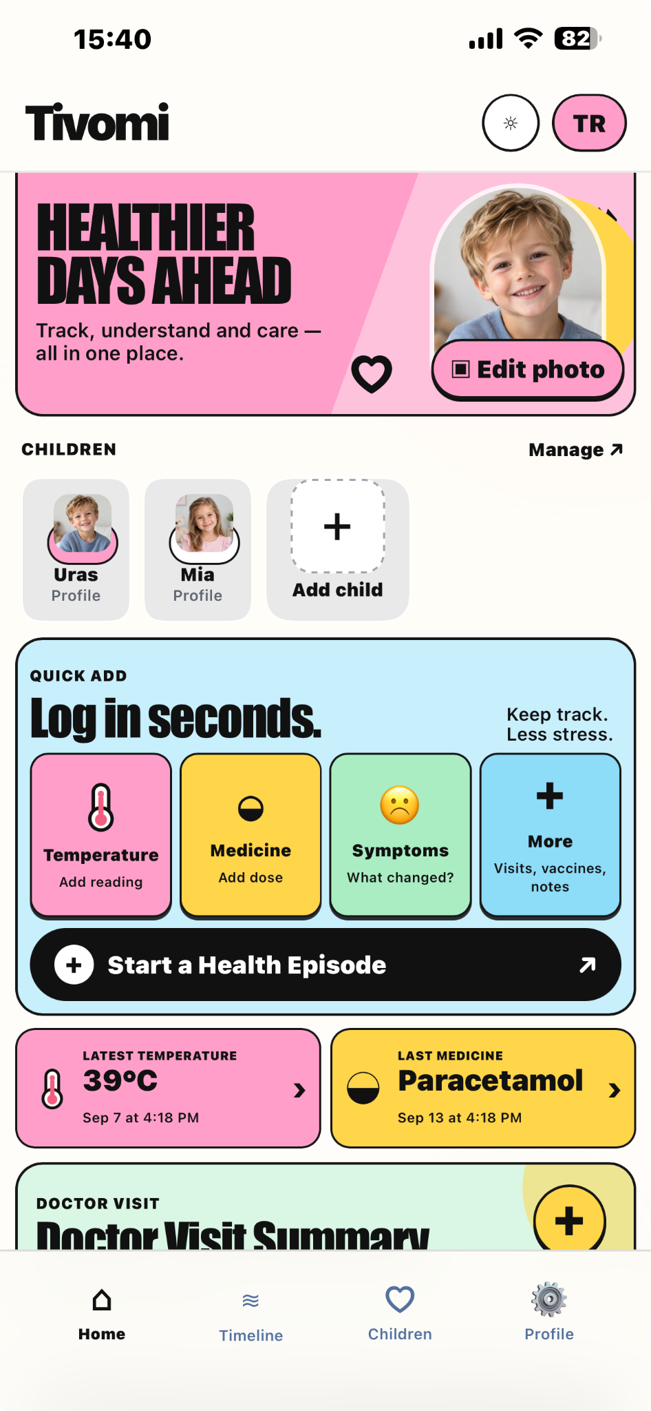 Tivomi app home screen with child profiles and quick entries for temperature, medicine and symptoms
